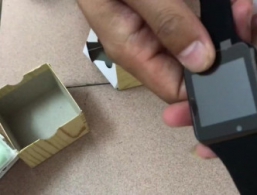 С��������Ϊ�ֻ����������Ƶ绰�ֱ����ǿӻ����渣����ͨ���ֱ���ô����