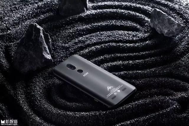AGM X3首发体验：史上性能最强的户外三防手机-1.jpg
