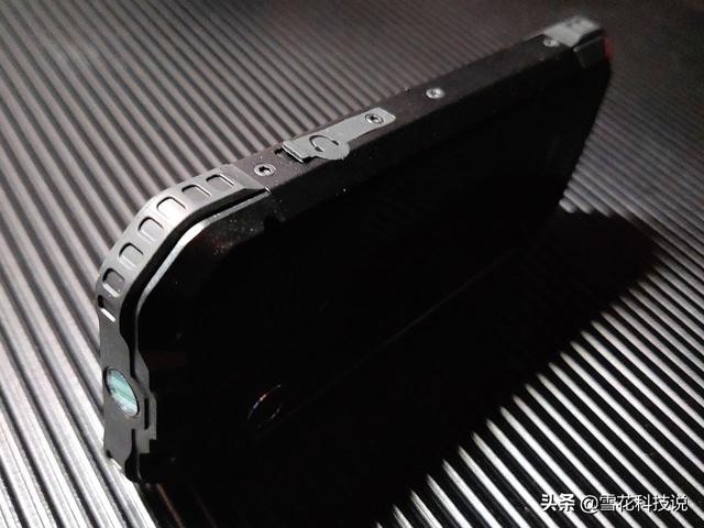 全面屏手机时代的功能机觉醒——三防手机MANN S2体验-14.jpg