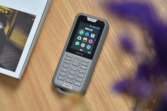 øʵõĻѡ ֻ nokia 800-2.jpg