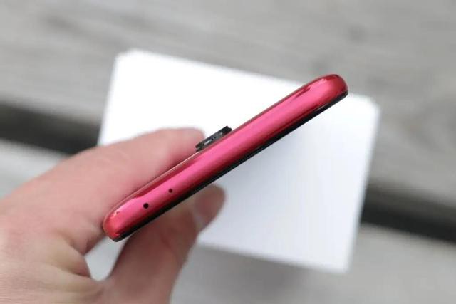 Redmi K30ֻ飺óɫϷ׷-4.jpg