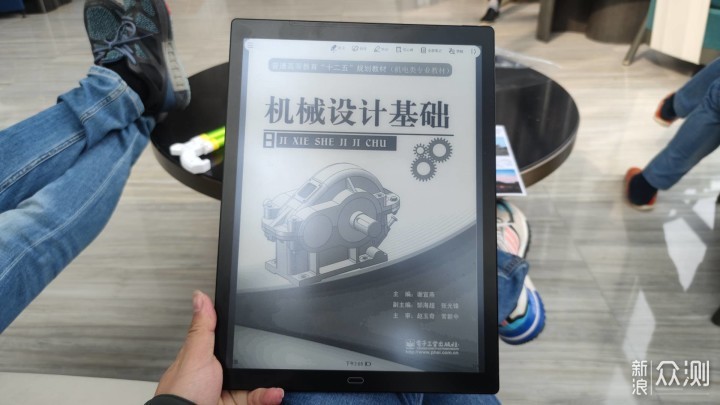 d605195e86f1b0b0dfa3b1f11e734cbd.jpeg