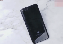 С6iPhone XԱ, ֪ΪʲôС6ôܻӭ